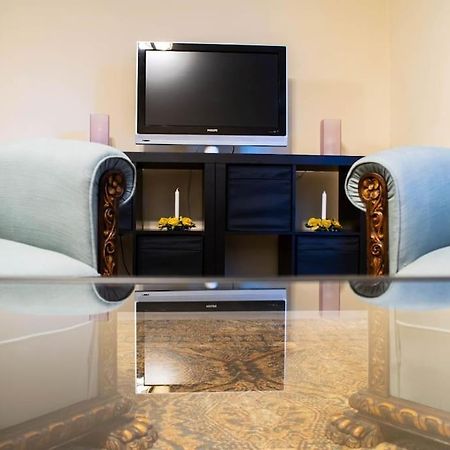 Central Cozy Bohemian Apartment Mgh Residence Bucureşti Ngoại thất bức ảnh